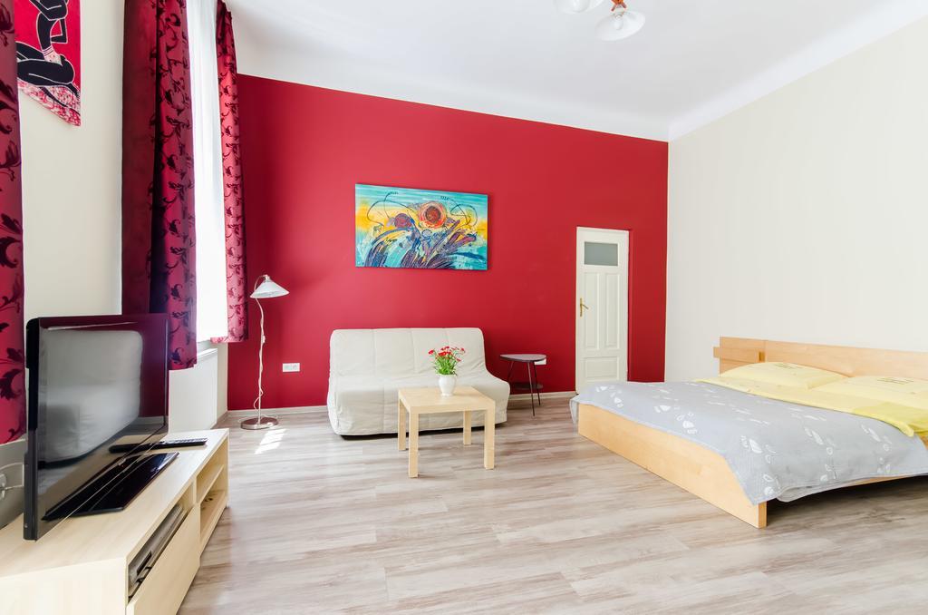 Fantasia Apartments كراكوفيا المظهر الخارجي الصورة