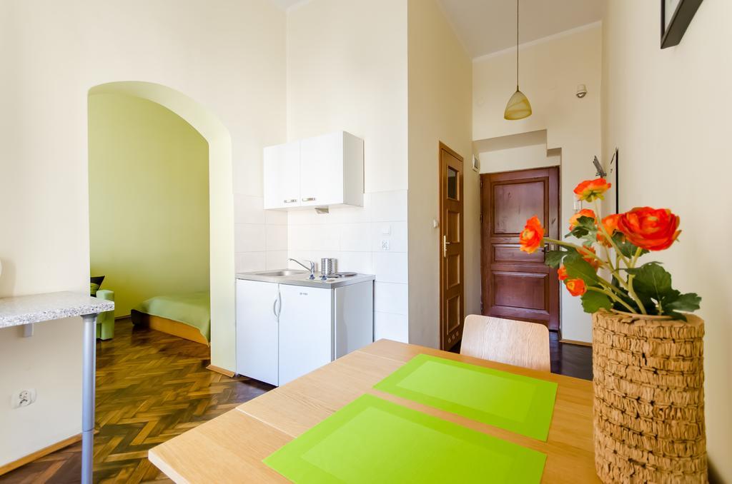 Fantasia Apartments كراكوفيا المظهر الخارجي الصورة