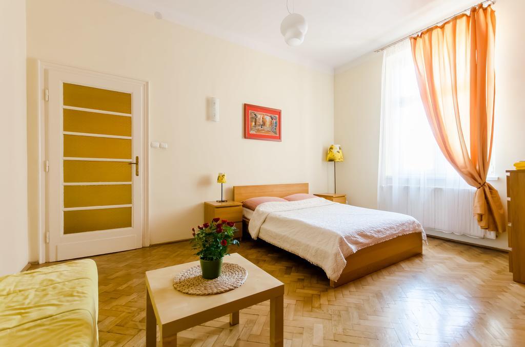 Fantasia Apartments كراكوفيا المظهر الخارجي الصورة
