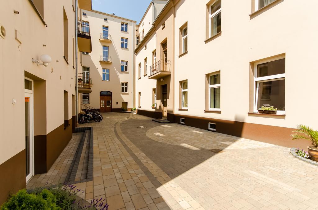 Fantasia Apartments كراكوفيا المظهر الخارجي الصورة